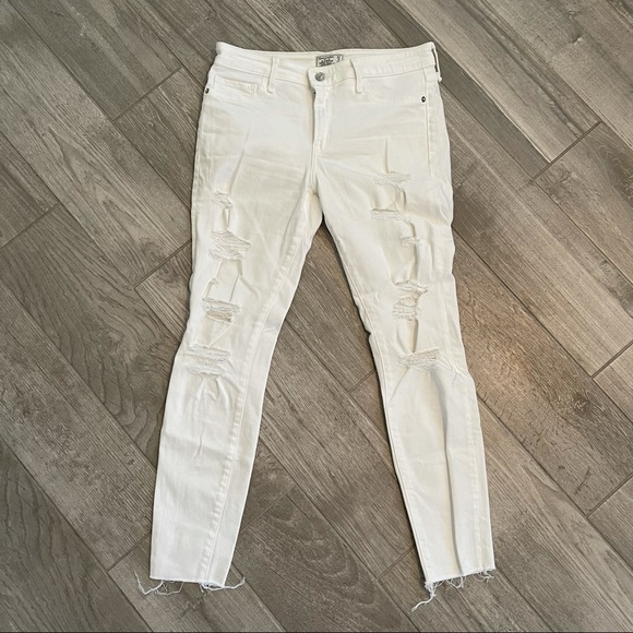 Abercrombie & Fitch Denim - Abercrombie White Distressed Harper Skinny Jeans